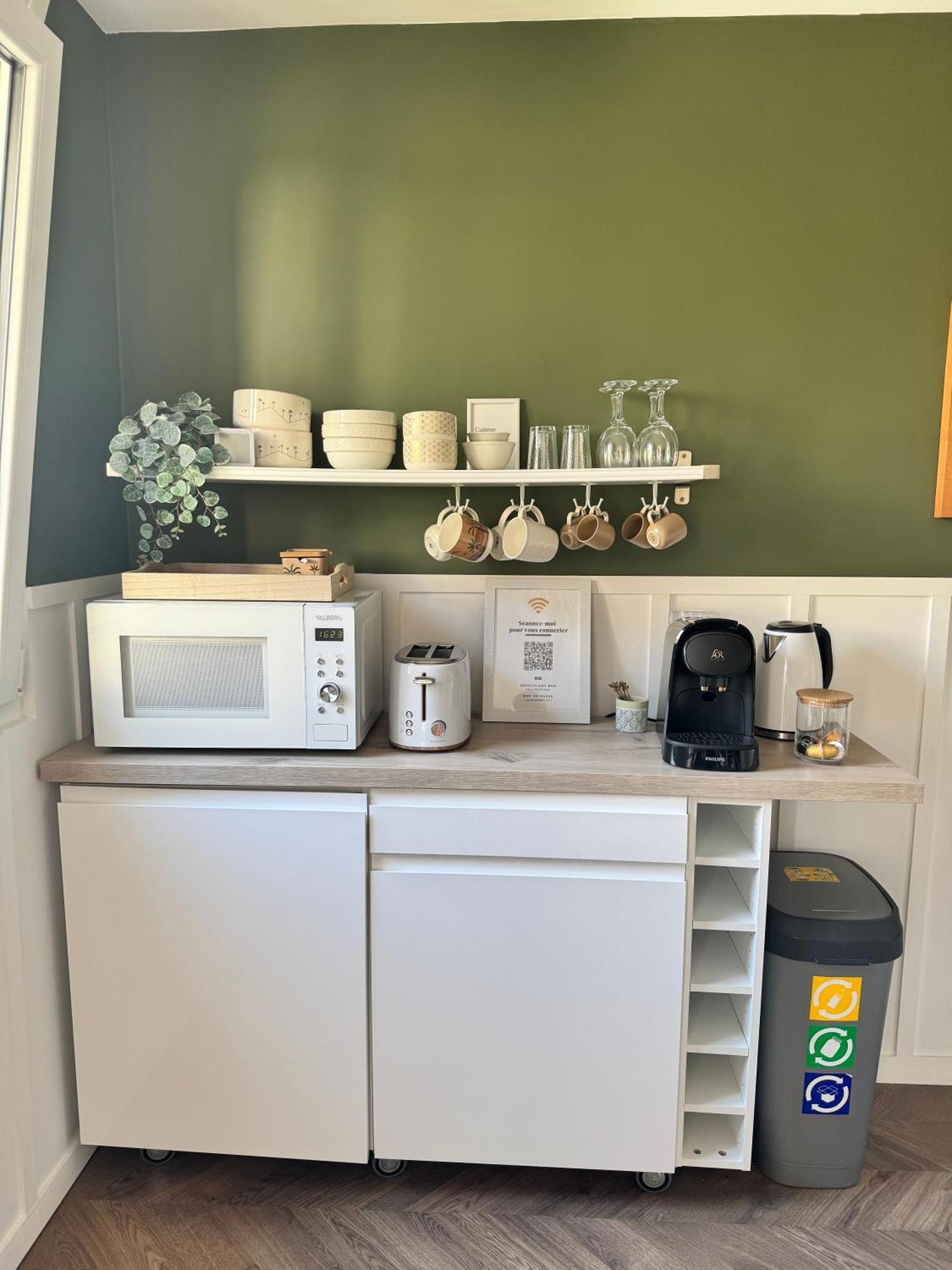 Appartement La Petite Oasis- Ideal Couple - Calme - Balcon Sud - Lumineux - 10min Du Centre & - Proche Centre Juno - Wifi Courseulles-sur-Mer