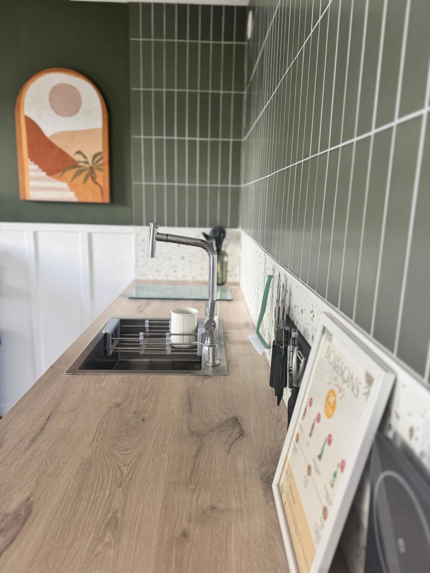 La Petite Oasis- Ideal Couple - Calme - Balcon Sud - Lumineux - 10min Du Centre & - Proche Centre Juno - Wifi Courseulles-sur-Mer
